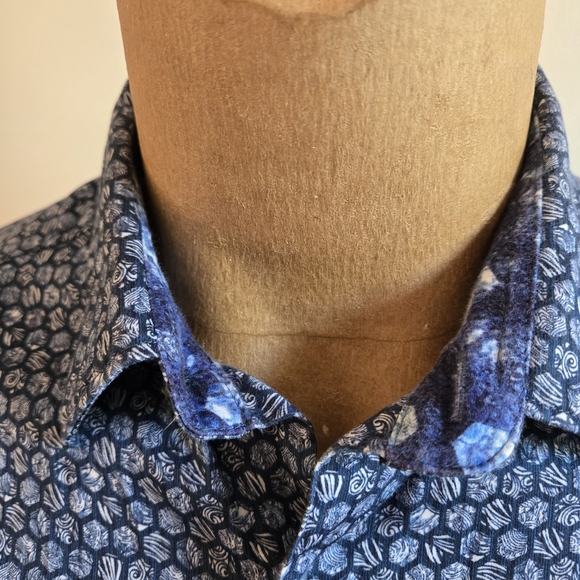 Robert Graham Blue Floral Button Down Shirt - Picture 6 of 12